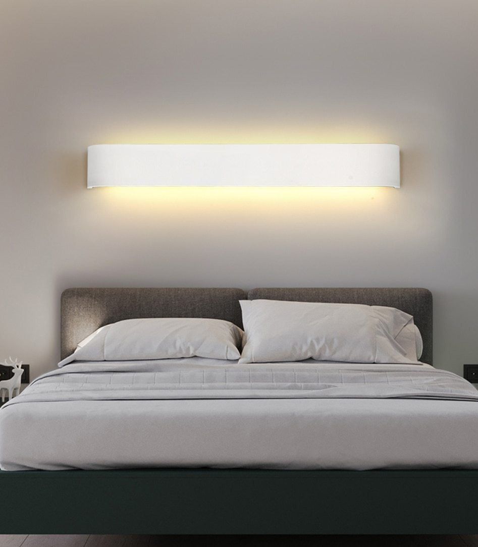 LumaGlow – Contemporary Wall Light