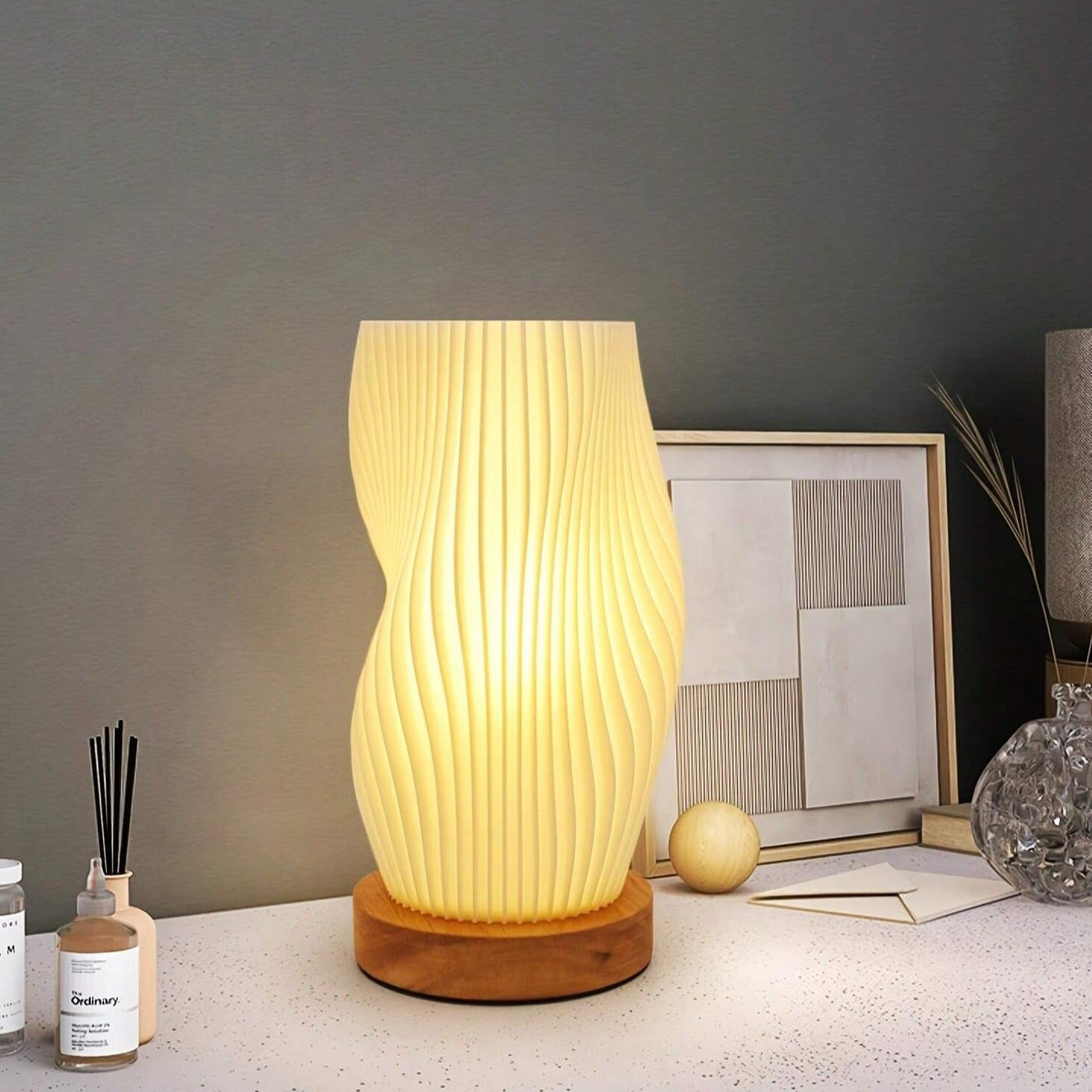Wavecrest Lamp – Sleek USB-Powered Dimmable Table Lamp