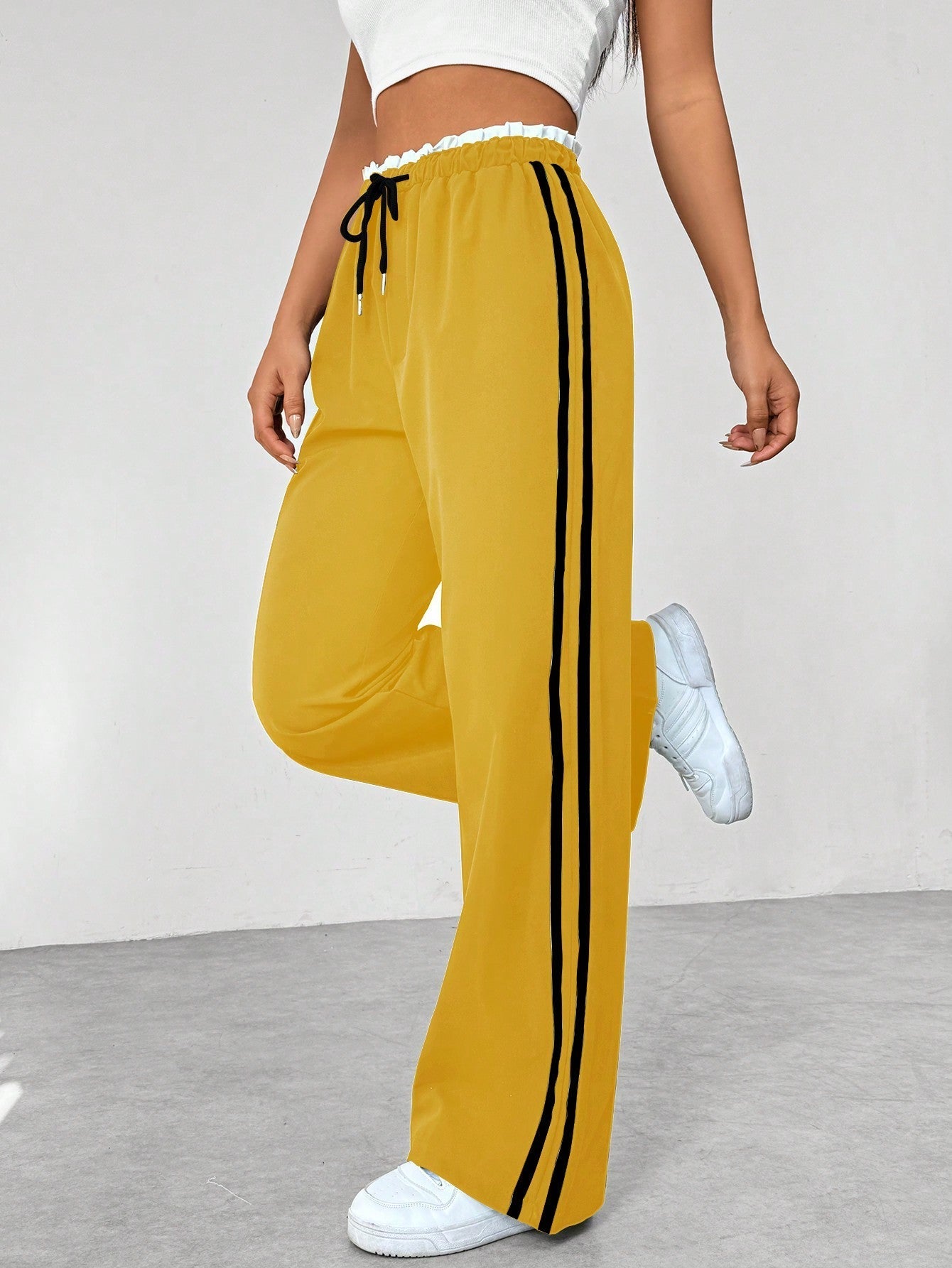 Yara – Sporty Wide-Leg Street Pants