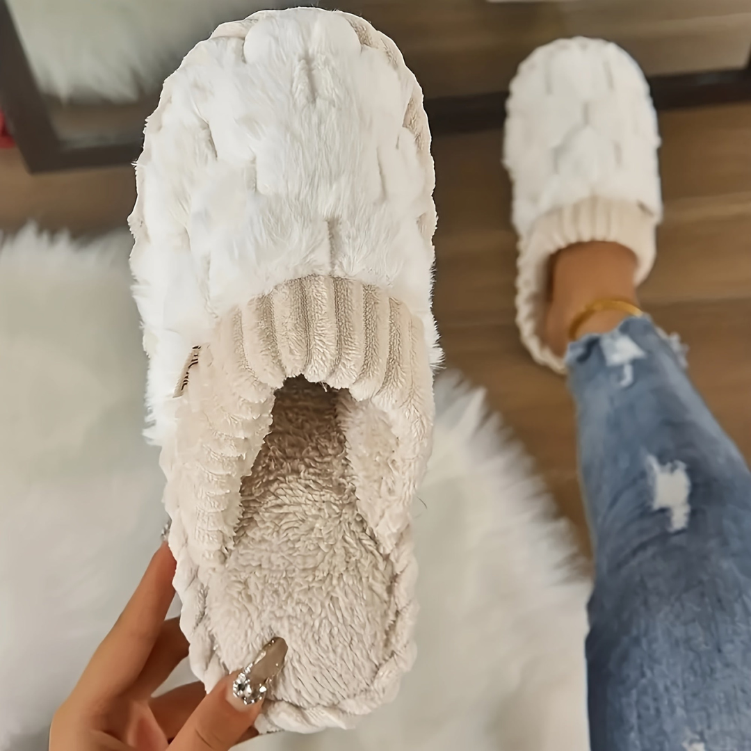 Closed-Toe Winter Slippers – Soft Fleece Lined Indoor Shoes