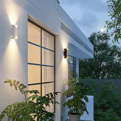 Durable Outdoor Waterproof LED Aluminum Wall Lamp