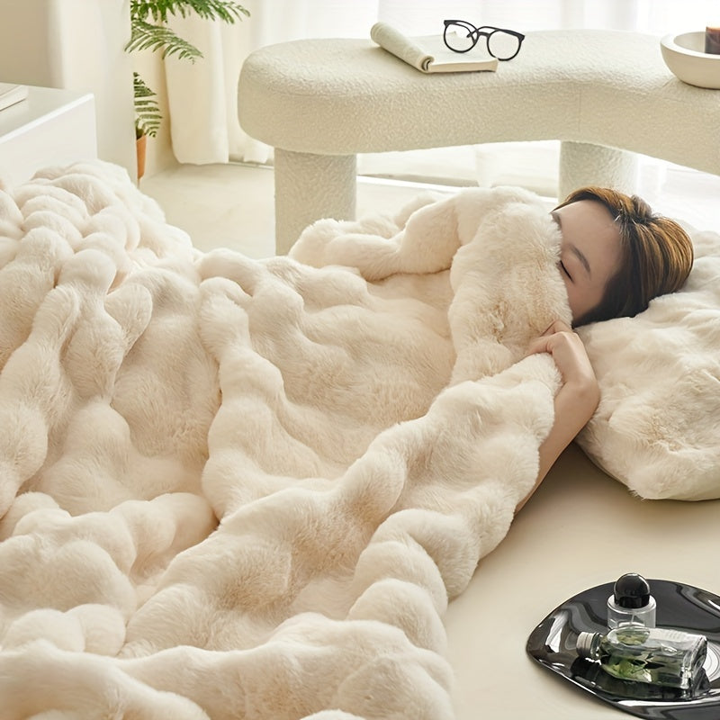 Double-Sided Fleece Blanket – Soft, Warm & Stylish for All Seasons