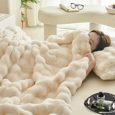 Double-Sided Fleece Blanket – Soft, Warm & Stylish for All Seasons