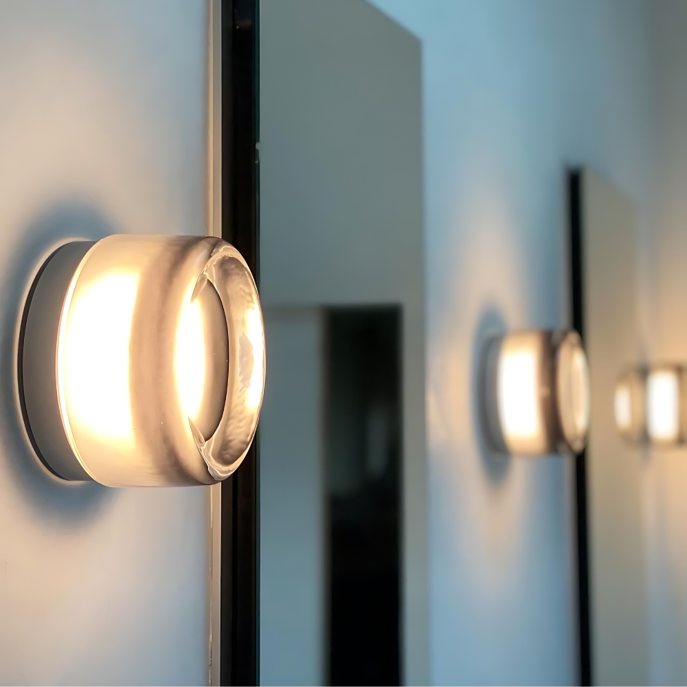 Luminous LED Aluminum Wall Light – Minimalist Design