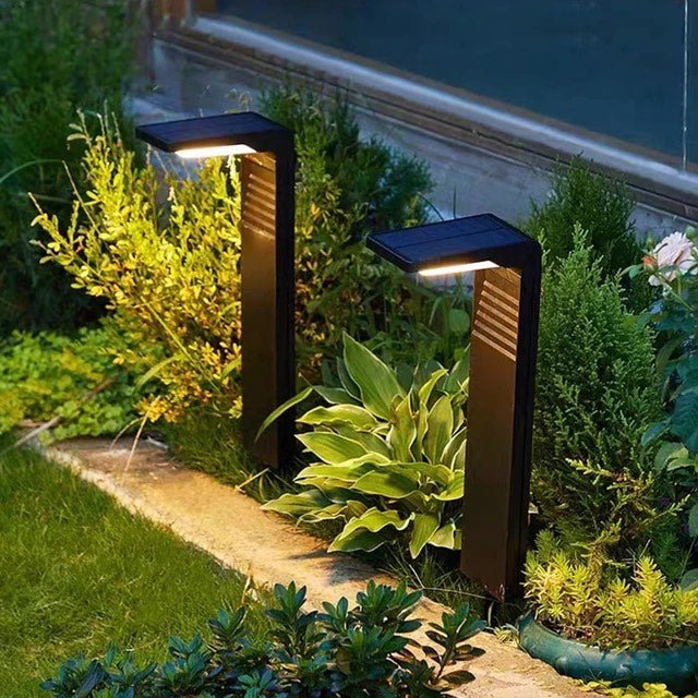 Solar Garden Light – Elegant & Eco-Friendly Outdoor Illumination