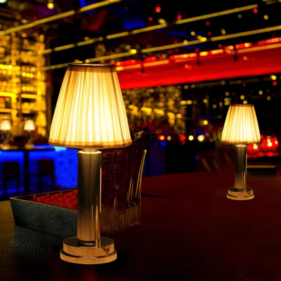 Doku Elegant Wireless Table Lamp