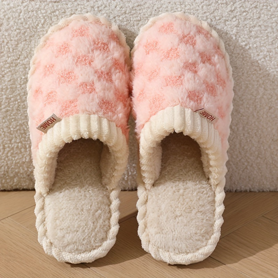 Closed-Toe Winter Slippers – Soft Fleece Lined Indoor Shoes