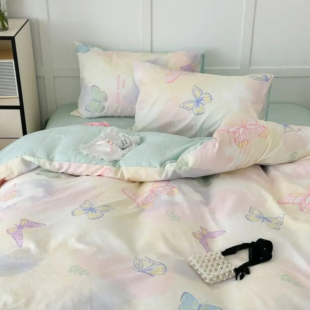 Soft Floral Comforter Cover for Elegant Bedroom Decor
