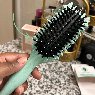Detangling Brush for Defined, Frizz-Free Curls