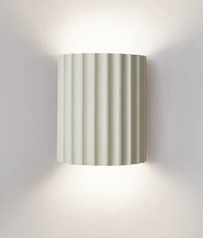 ResinBeam – Stylish Resin Wall Lamp for Modern Interiors