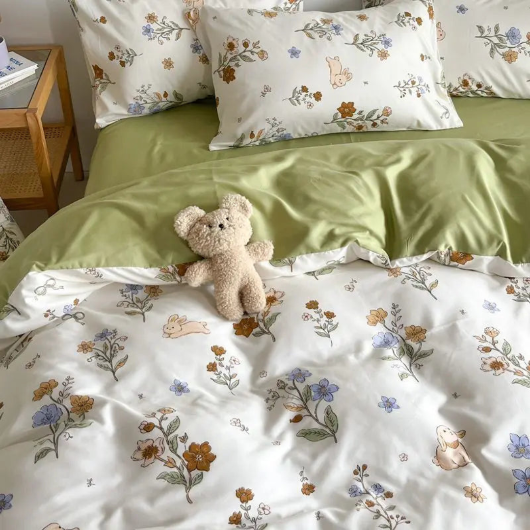 Soft Floral Comforter Cover for Elegant Bedroom Decor