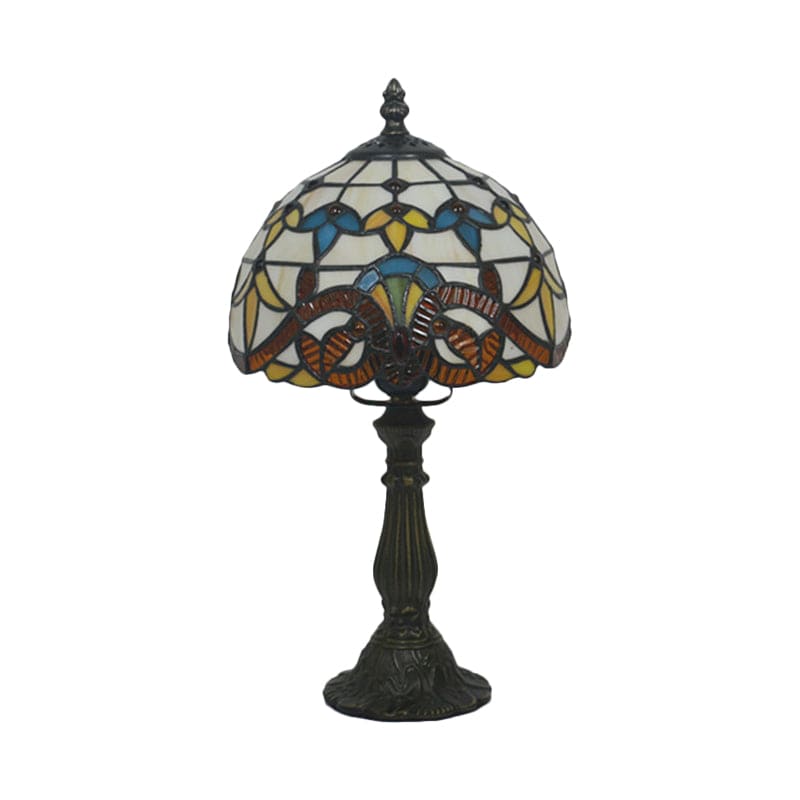 LightBreeze - Tiffany-style lamp made of colored glass with lead lines
