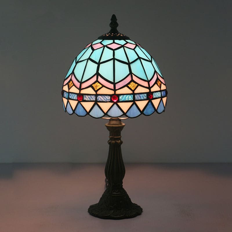 LightBreeze - Tiffany-style lamp made of colored glass with lead lines