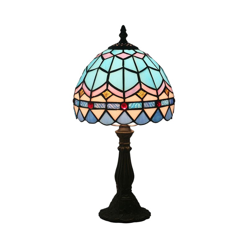 LightBreeze - Tiffany-style lamp made of colored glass with lead lines
