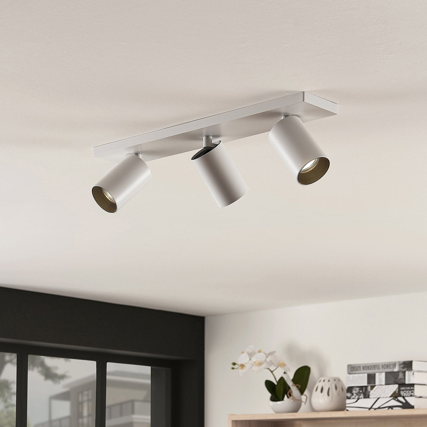 Ceiling Spotlight Fixture with 3 Adjustable Lights