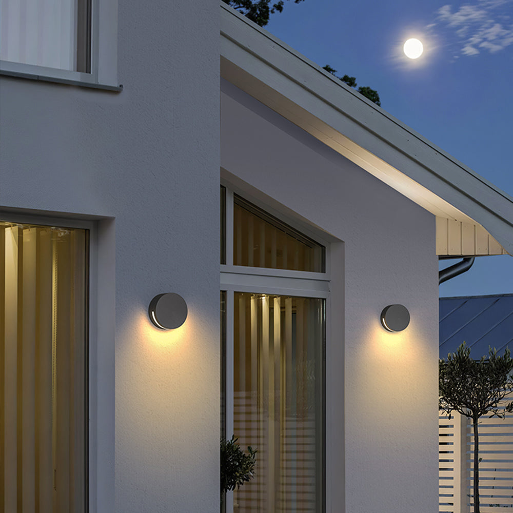 Modern Round Outdoor Wall Light – IP65 Waterproof LED
