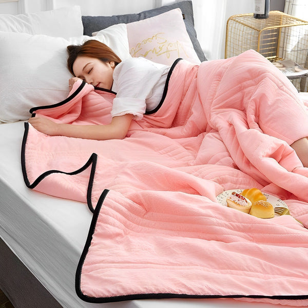 Cooling Summer Blanket – Breathable Temperature-Regulating