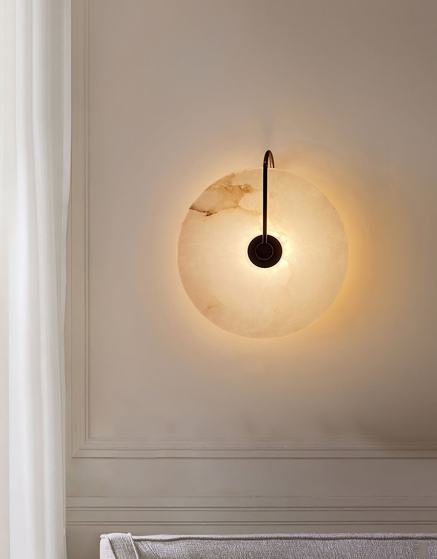 Alabaster LED Wall Lamp – Modern Ambient Lighting