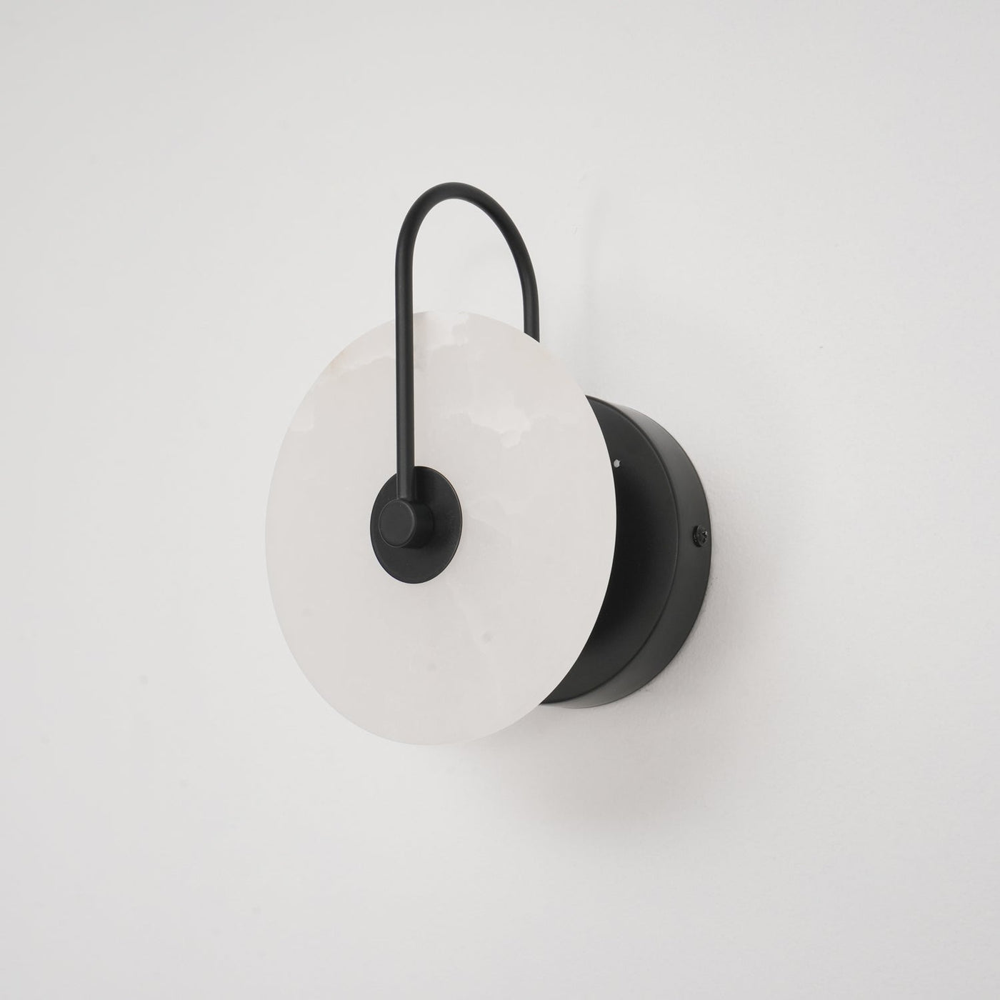 Alabaster LED Wall Lamp – Modern Ambient Lighting