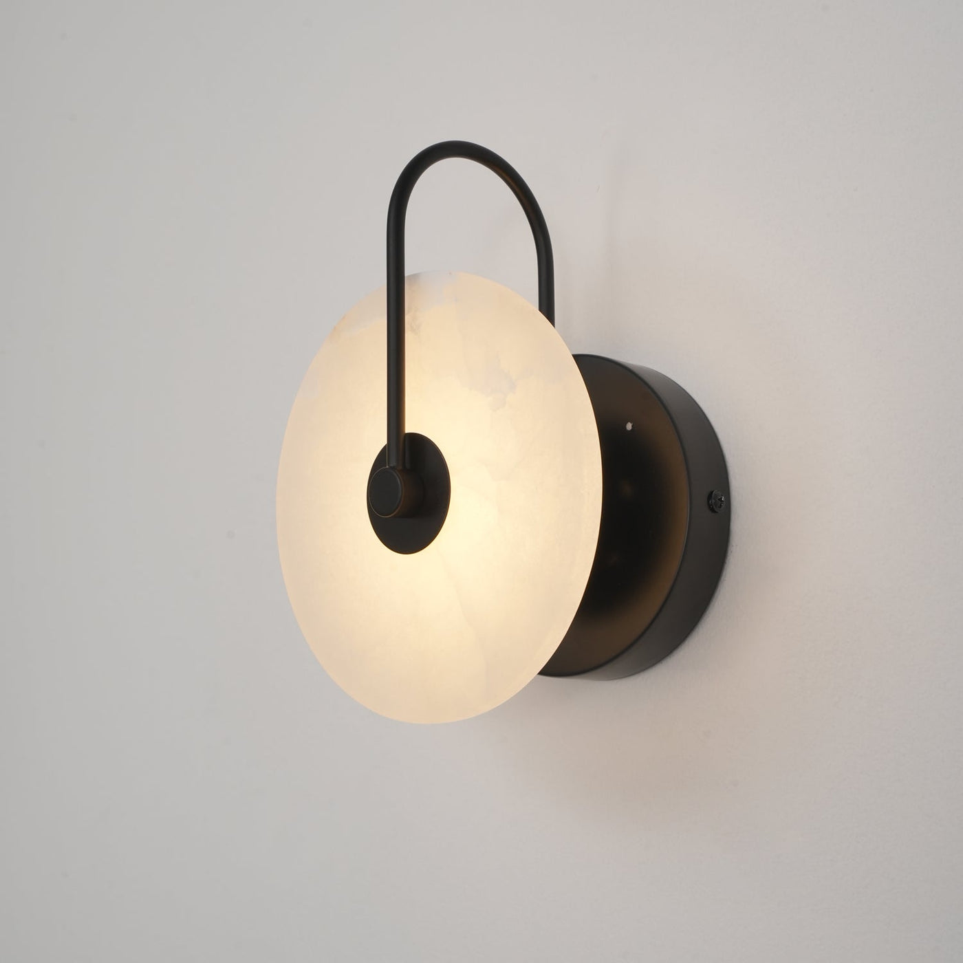 Alabaster LED Wall Lamp – Modern Ambient Lighting