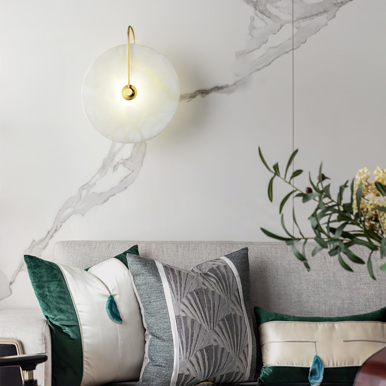 Alabaster LED Wall Lamp – Modern Ambient Lighting
