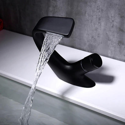 Modern Bathroom Sink Mixer Faucet – Stylish Chrome Tap