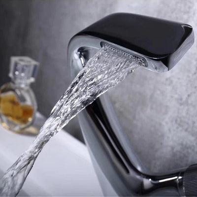 Modern Bathroom Sink Mixer Faucet – Stylish Chrome Tap