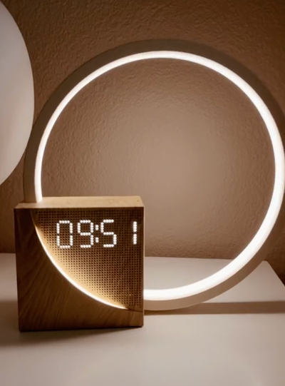 Sunrise Simulation Alarm Clock with Built-In Charger