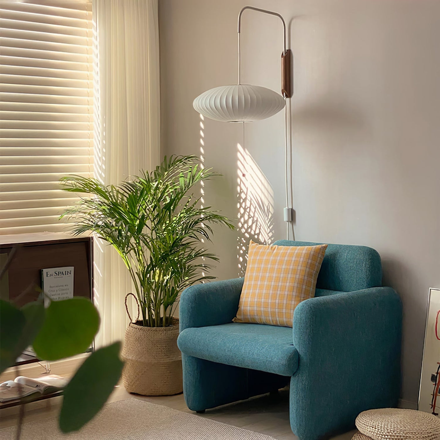 Mid-Century Modern LED Wall Sconce Light