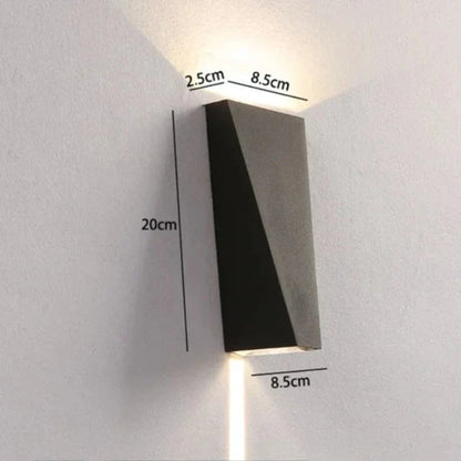 RayLume – Sleek Outdoor Wall Light for Modern Illumination