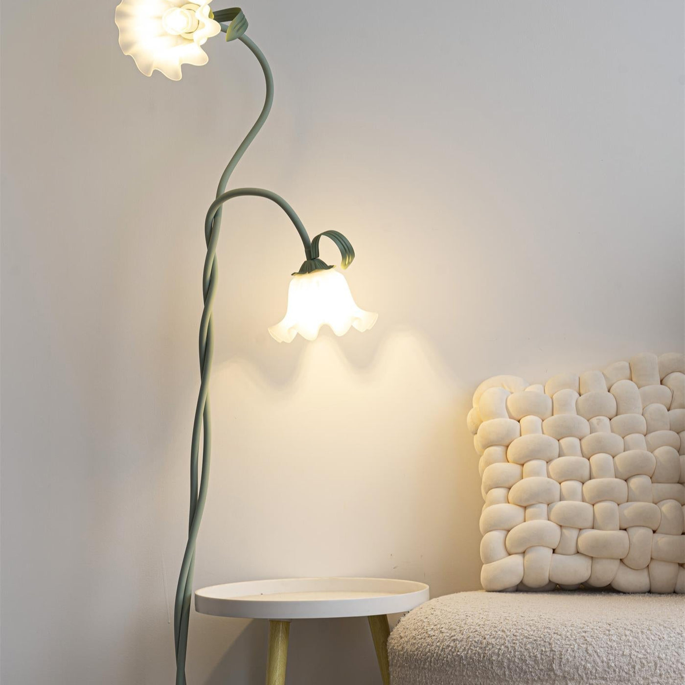 Calla Flowers LED Floor Lamp with Matte Green Finish