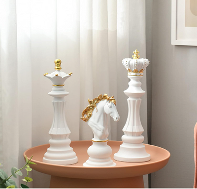 Black and Gold Decorative Chess Pieces Set