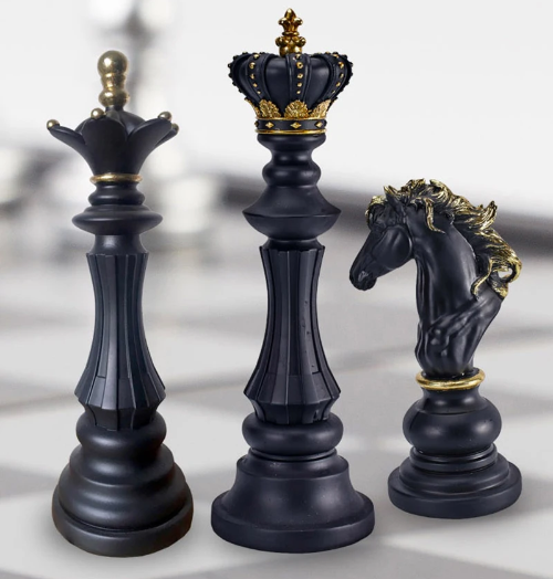 Black and Gold Decorative Chess Pieces Set