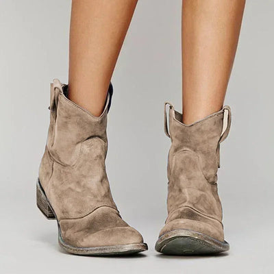 Women’s Black Leather Cowboy Boots with Western Design and Comfort
