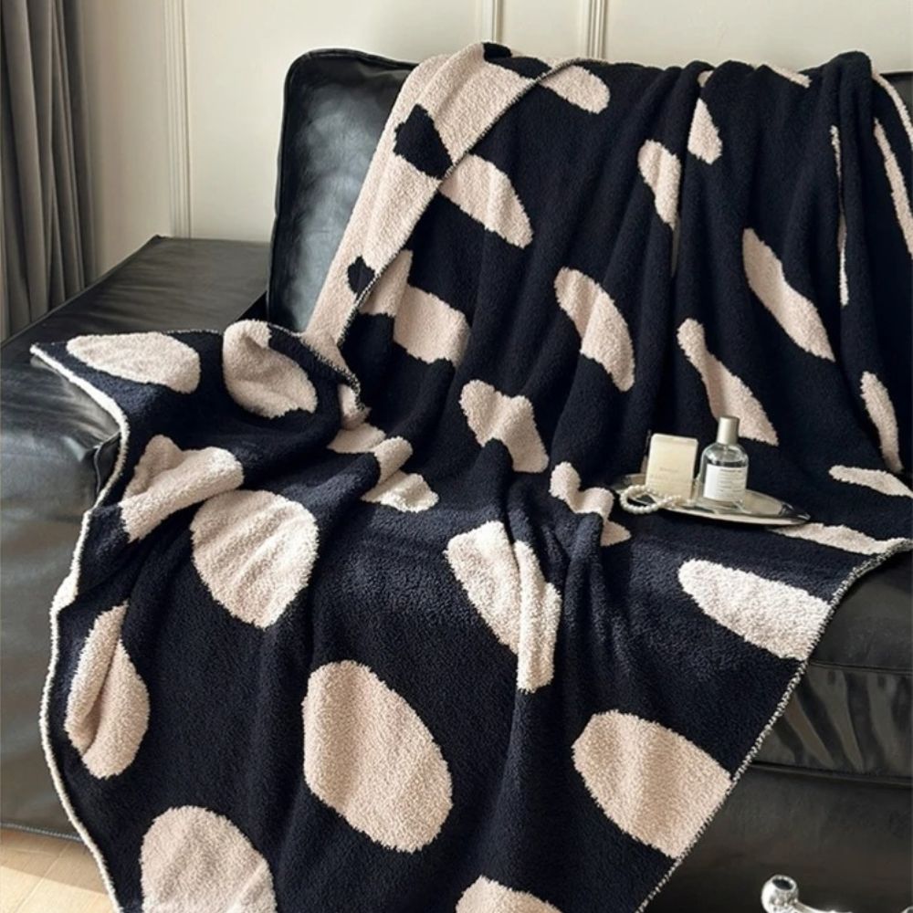 Reversible Polka Dot Fleece Blanket for Sofa and Bed