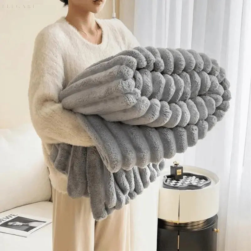 Soft Textured Blanket for Bed and Sofa Comfort
