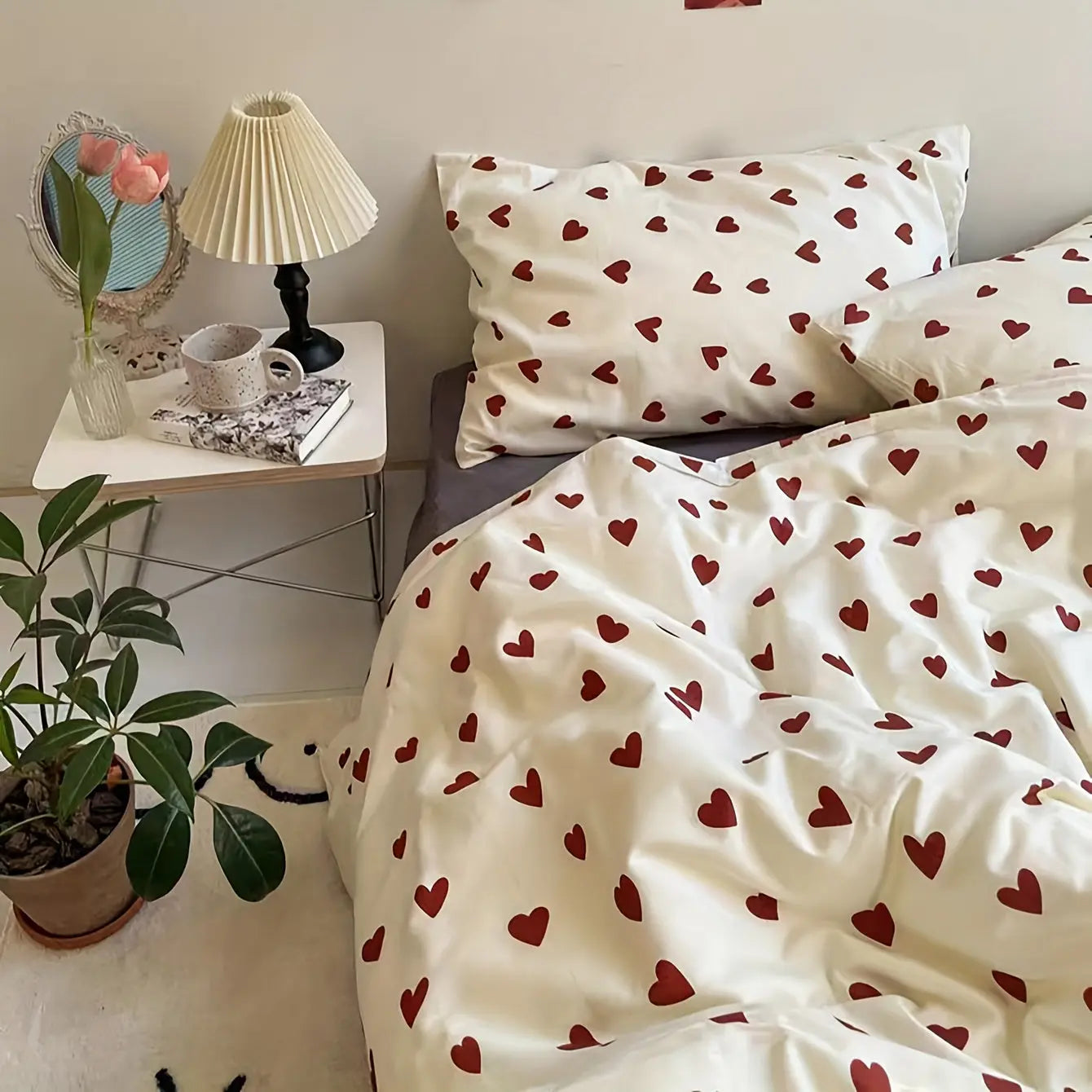 Heart Print Bedding Set – Soft Polyester Design