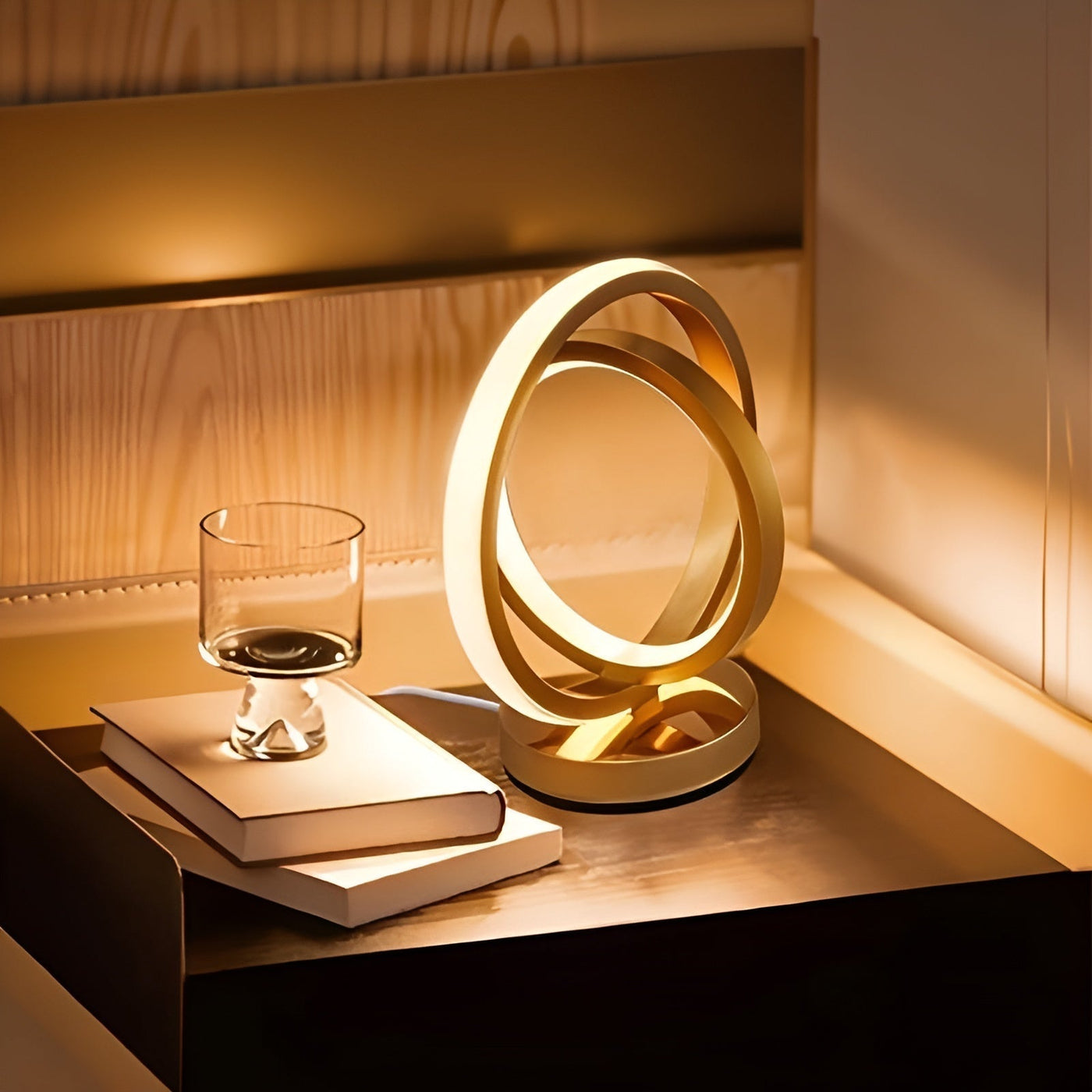 Modern Dimmable Table Lamp – Stylish Metal Design with USB Power