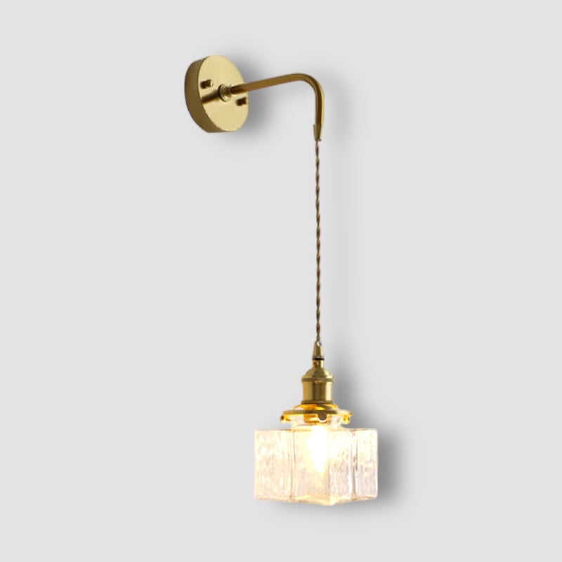 RegalRay – Royal-Inspired Wall Lamp for Elegant Spaces