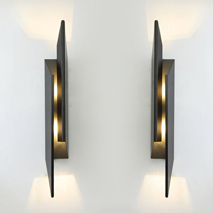 TechGlow – Sleek Modern Wall Light with Advanced Design