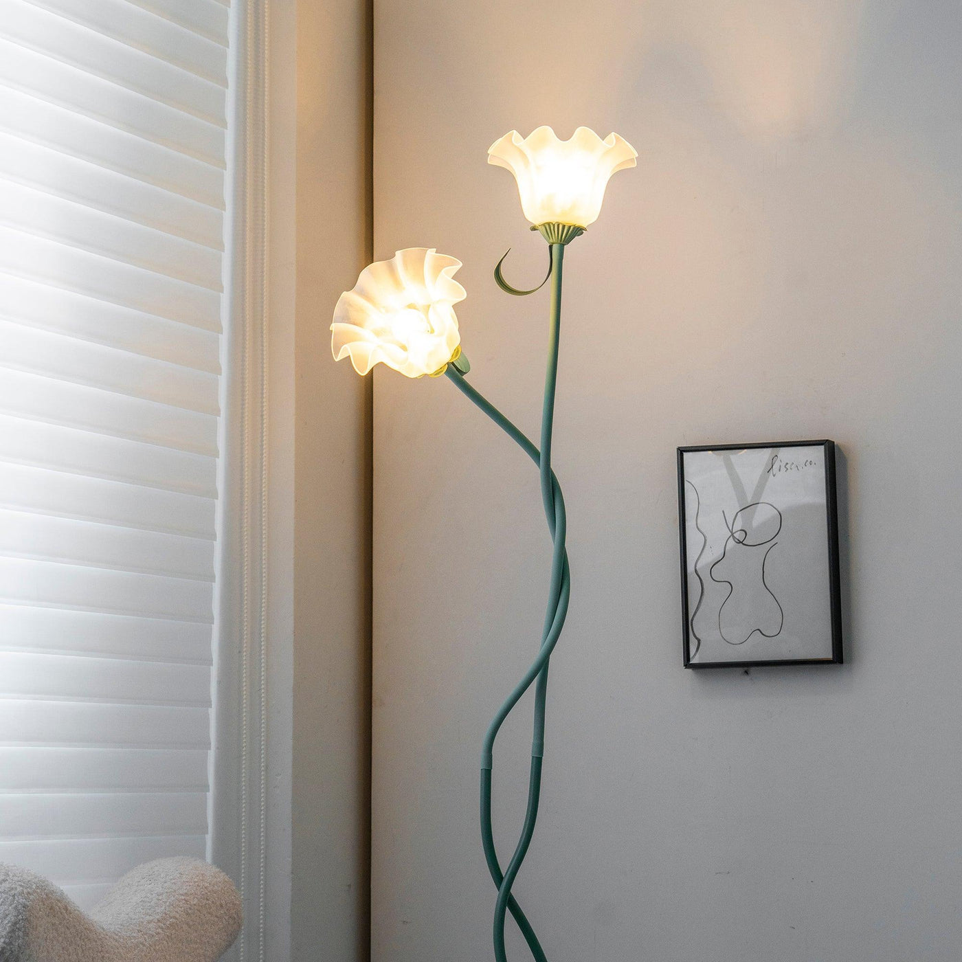 Calla Flowers LED Floor Lamp with Matte Green Finish