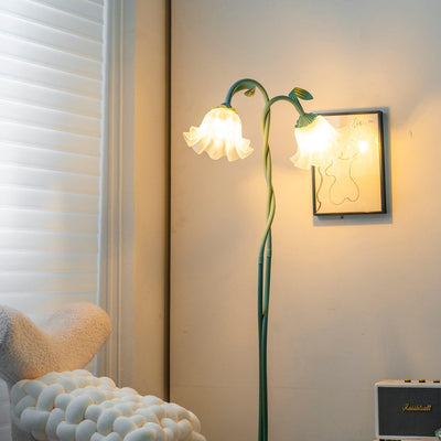 Calla Flowers LED Floor Lamp with Matte Green Finish
