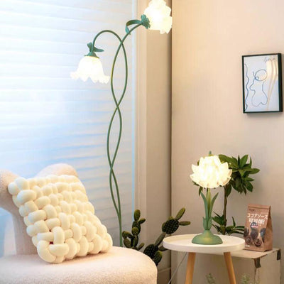 Calla Flowers LED Floor Lamp with Matte Green Finish