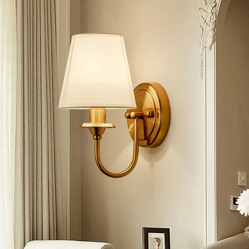 RayGlow – LED Wall Lamp with Stylish American Design