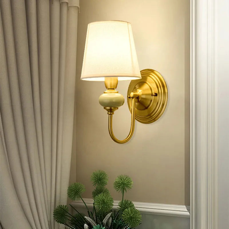 RayGlow – LED Wall Lamp with Stylish American Design