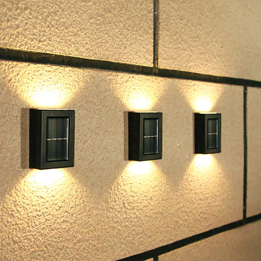 FenceLuxe – Solar Fence Lights for Elegant Outdoor Ambiance