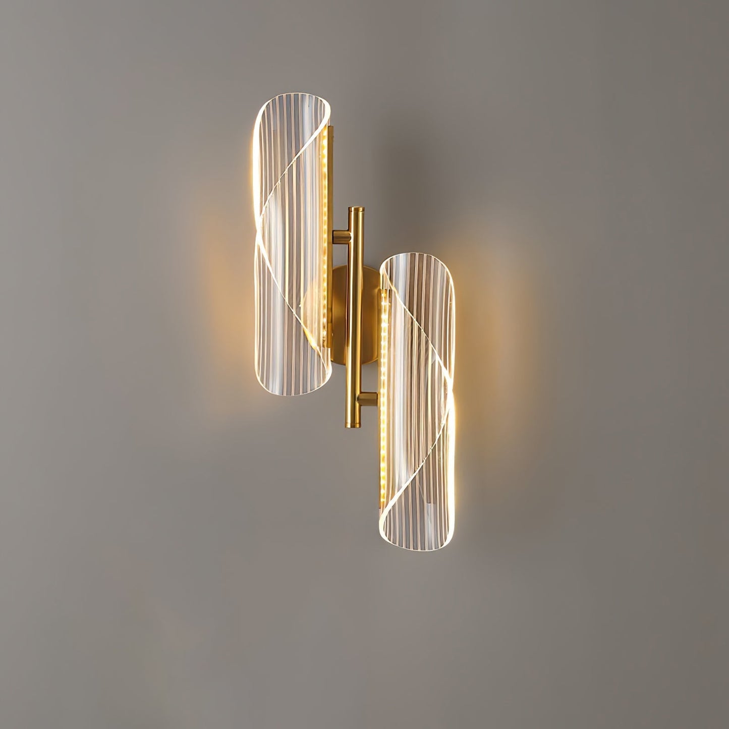 CrystalGlow – Sparkling Crystal Wall Light for Glamorous Touch