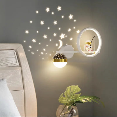 SparkleBeam – Modern Children's Wall Lamp
