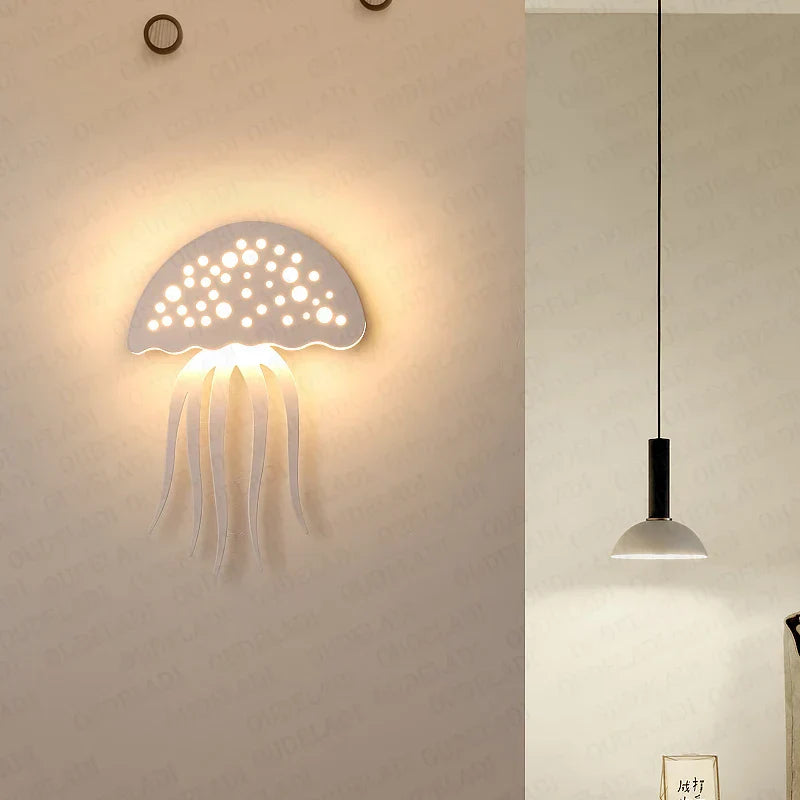 GlimmerCoral – Underwater Jellyfish Wall Lamp