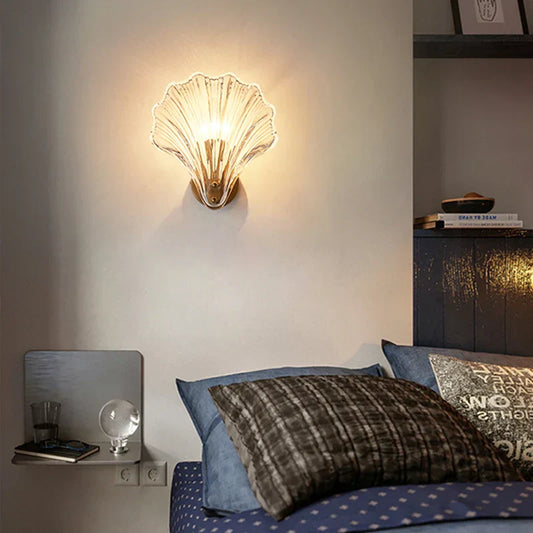 CoralBeam – Shell-Shaped Glass Wall Light